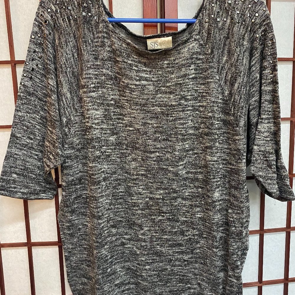 SJS  Medium Sweater